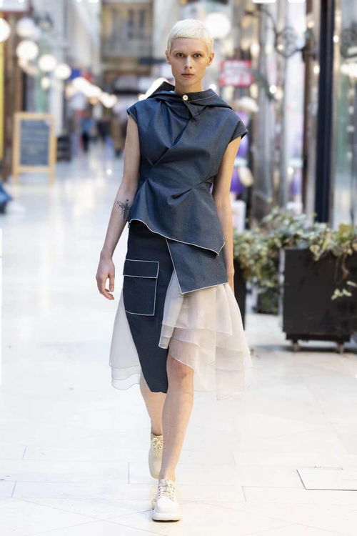 石獅籍服裝設計師作品亮相巴黎時裝周