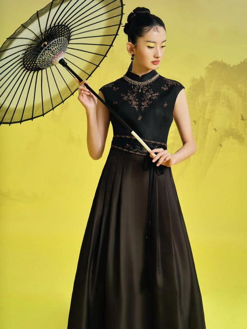 開(kāi)啟時(shí)尚交流新篇章 中國(guó)服裝好設(shè)計(jì) 巴黎,讓中法時(shí)尚 雙向奔赴