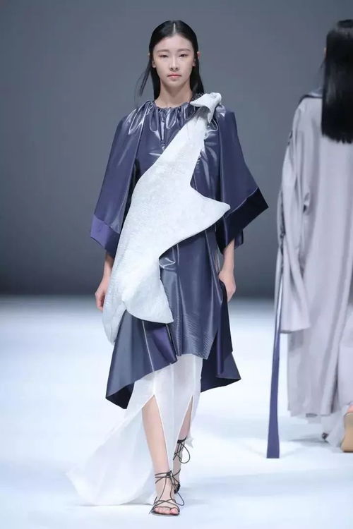 當(dāng)傳統(tǒng)遇見未來 傳統(tǒng)色彩與工藝在現(xiàn)代服裝設(shè)計(jì)中的創(chuàng)新應(yīng)用